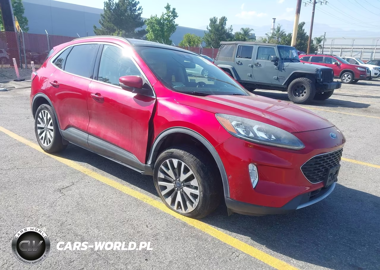 2020 Ford Escape Titanium