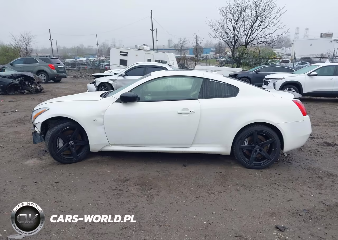 2015 Infiniti Q60 VIN:JN1CV6EL5FM890469 - 15