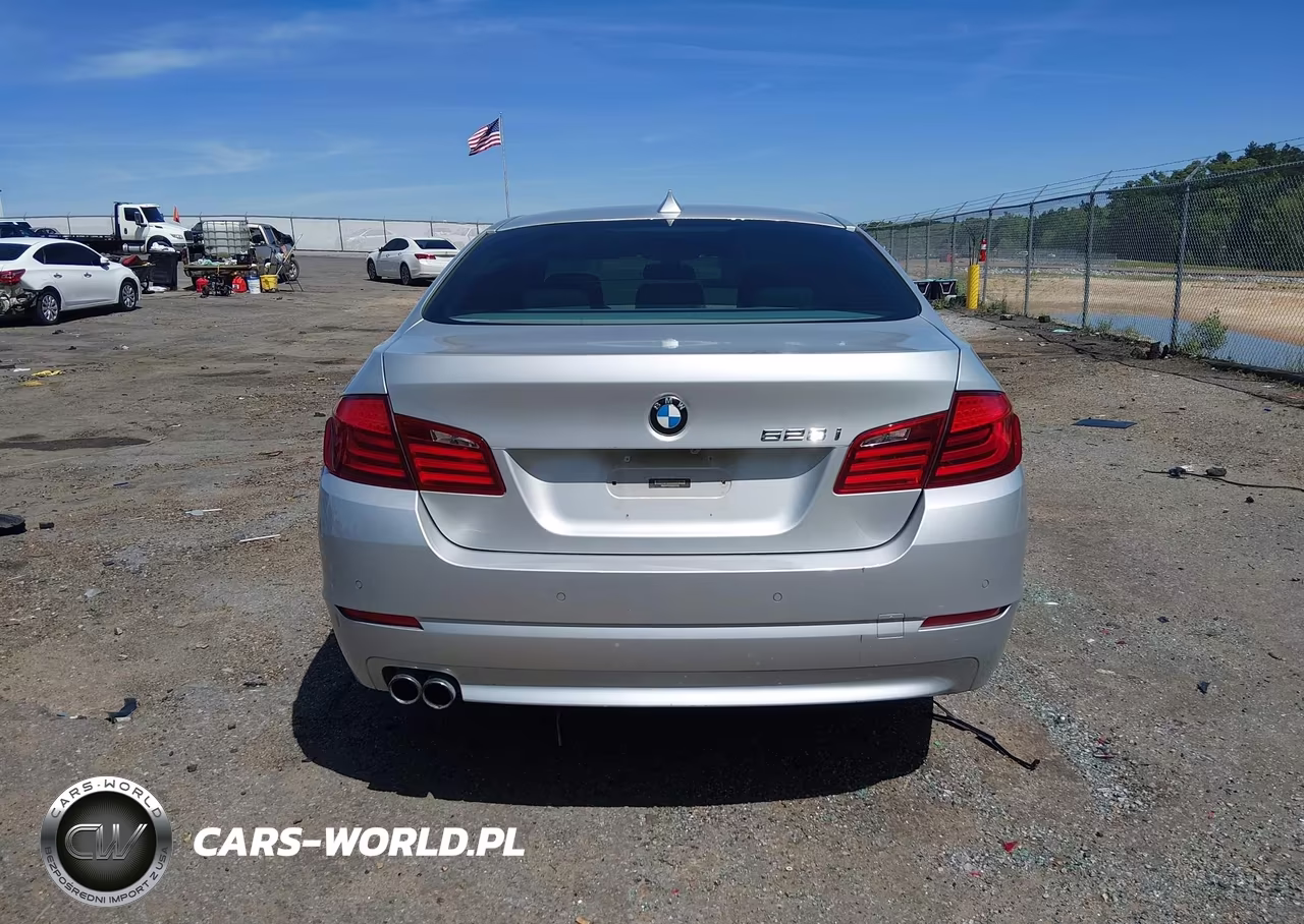 2011 BMW 528I VIN:WBAFR1C51BDJ97525 - 16