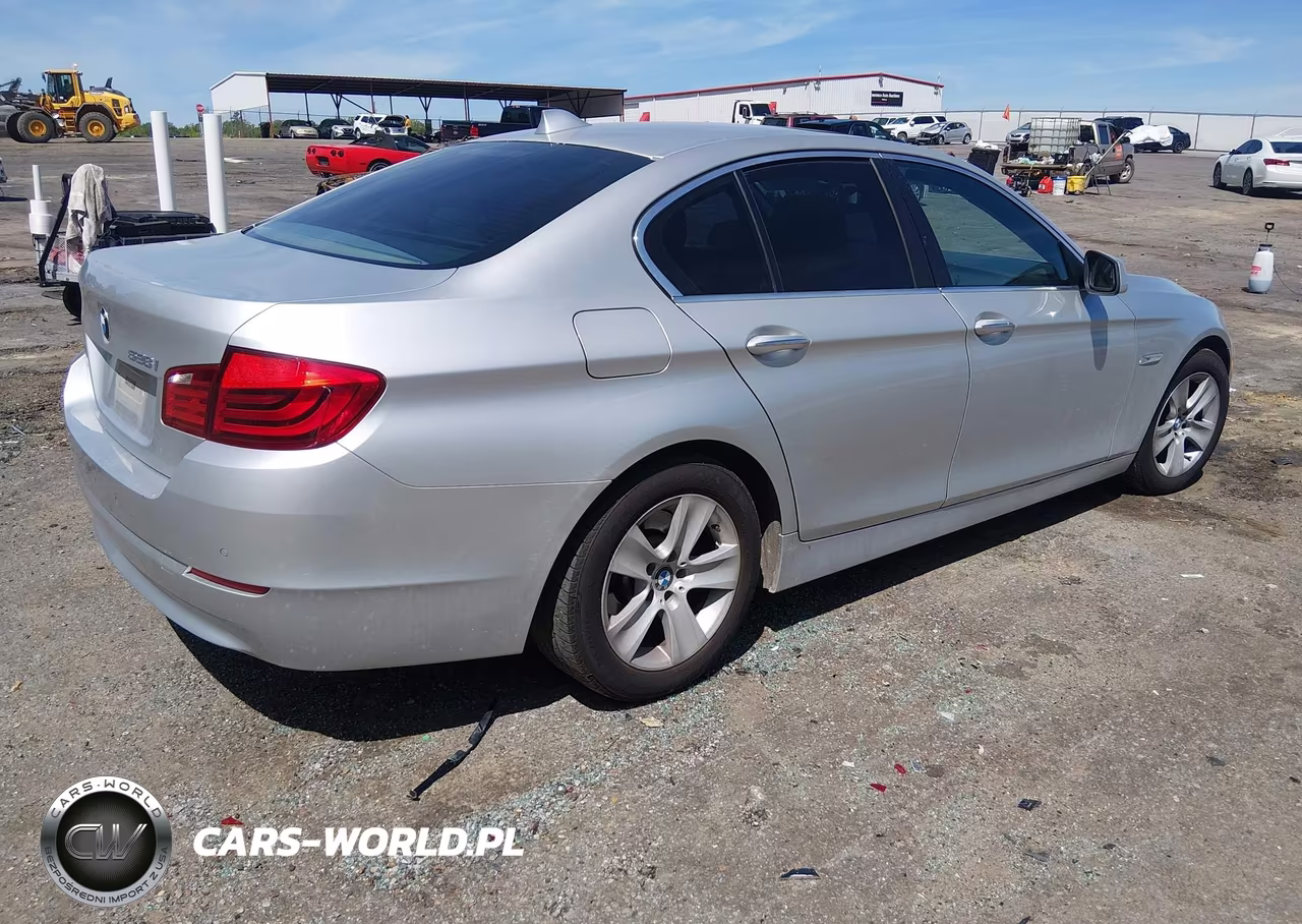2011 BMW 528I VIN:WBAFR1C51BDJ97525 - 4