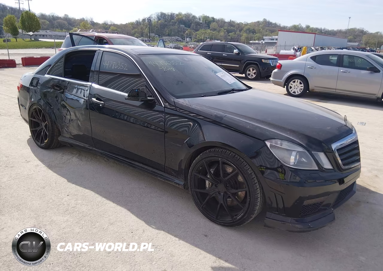 2012 Mercedes-Benz E 63 Amg – zdjęcie 1 z 18