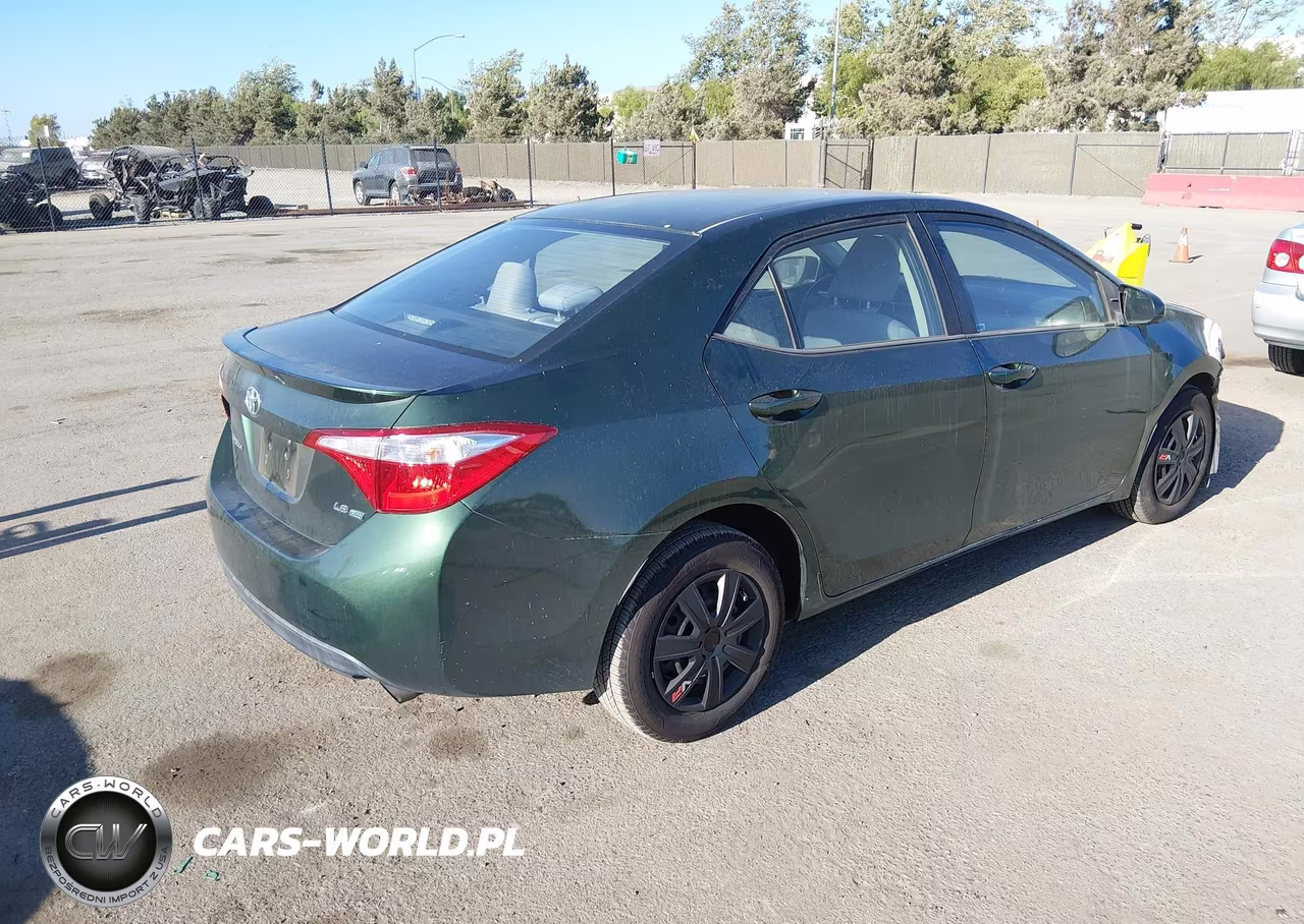 2015 Toyota Corolla Le Eco VIN:5YFBPRHE7FP252741 - 4
