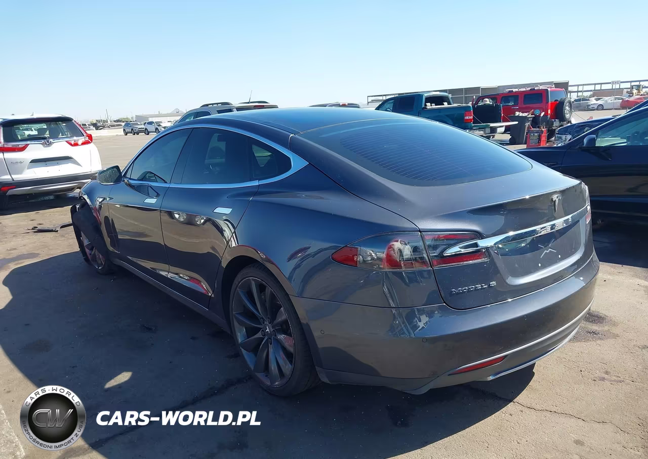 2015 Tesla Model S 60-70-85 VIN:5YJSA1E18FF118613 - 3