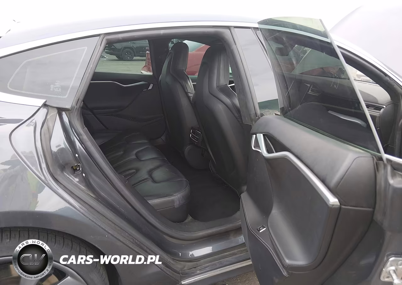 2015 Tesla Model S 60-70-85 VIN:5YJSA1E18FF118613 - 8