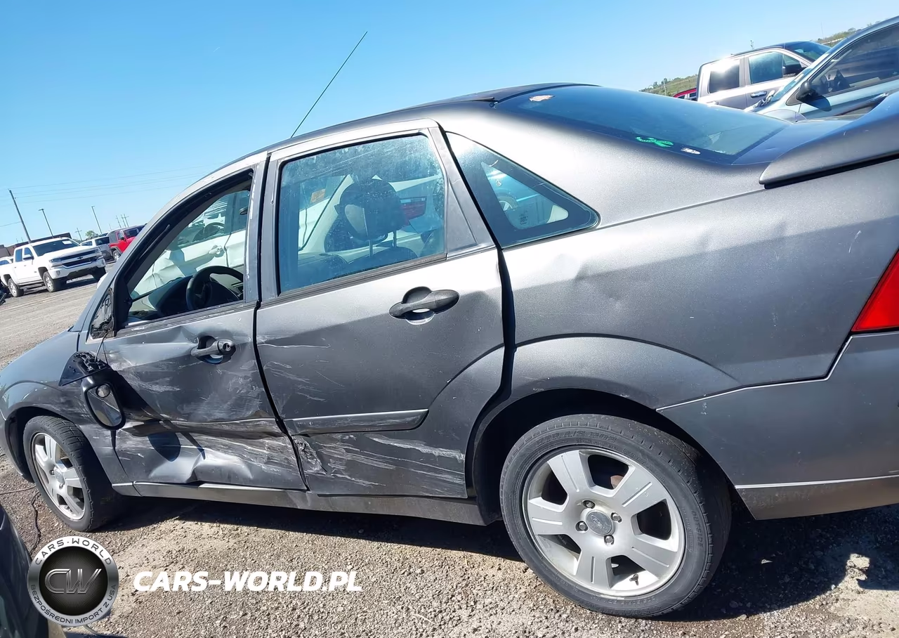 2005 Ford Focus Zx4 VIN:1FAHP34N95W305027 - 14