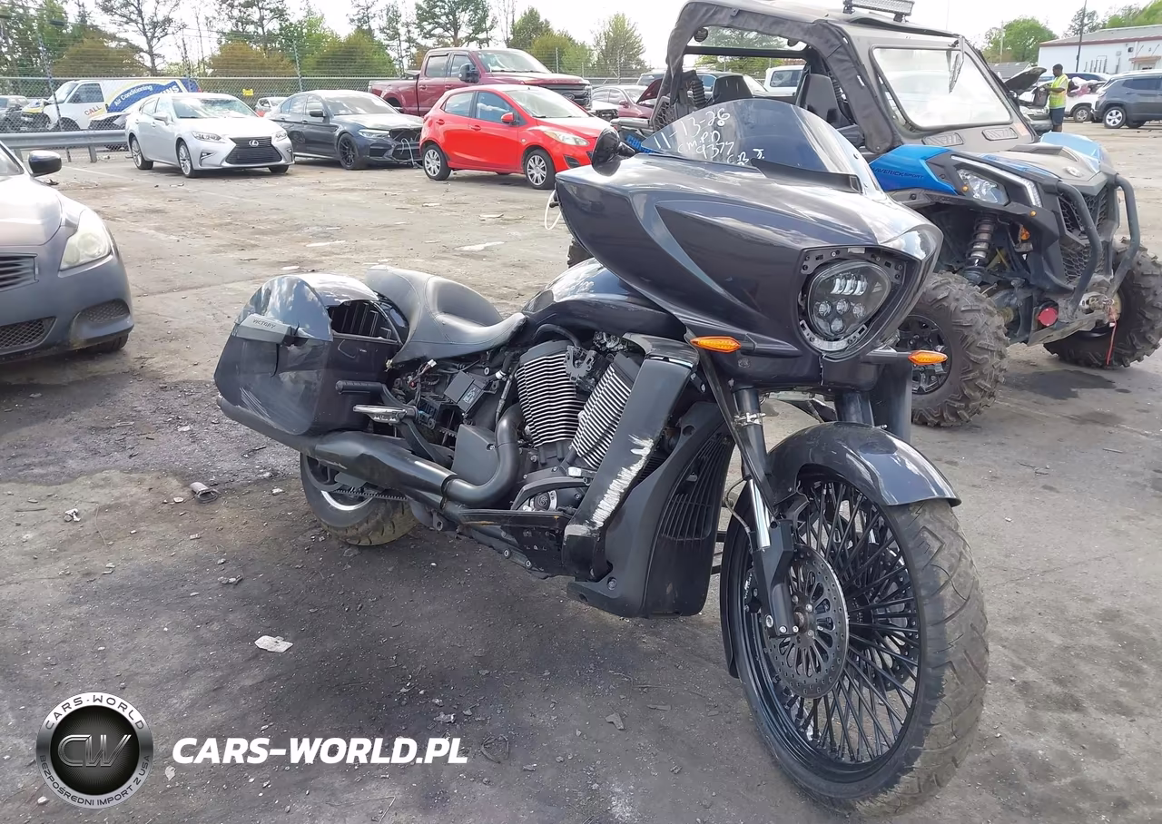 2016 Victory Motorcycles Cross Country – zdjęcie 1 z 15