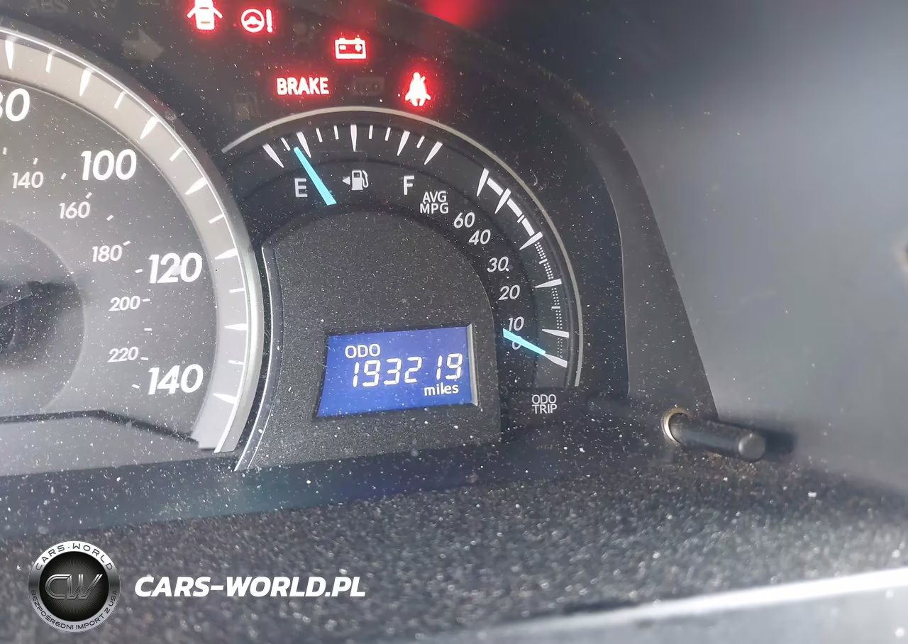 2014 Toyota Camry Le VIN:4T1BF1FK3EU470833 - 16