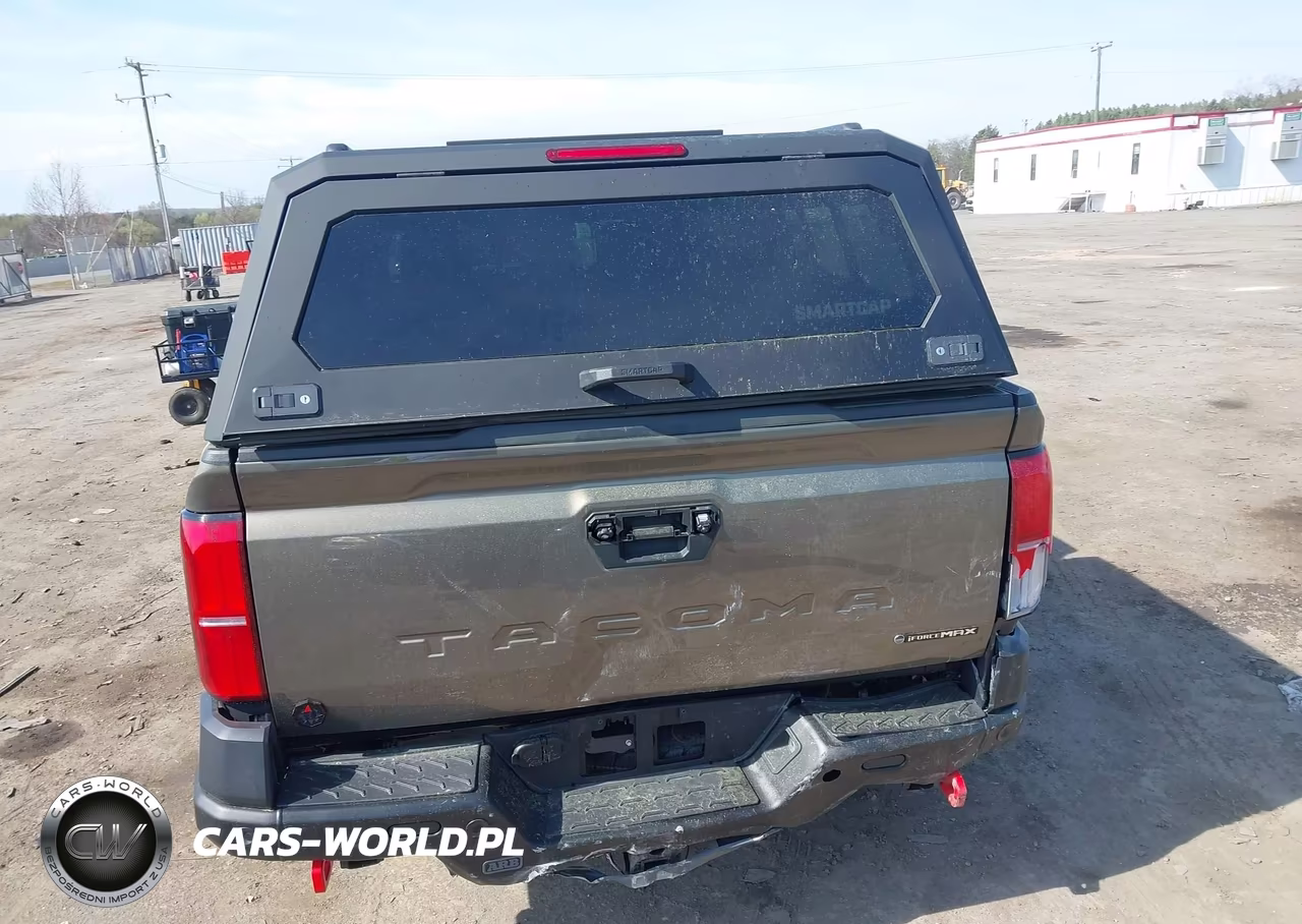 2025 Toyota Tacoma Hybrid Trailhunter VIN:3TYLC5LN9ST033916 - 16