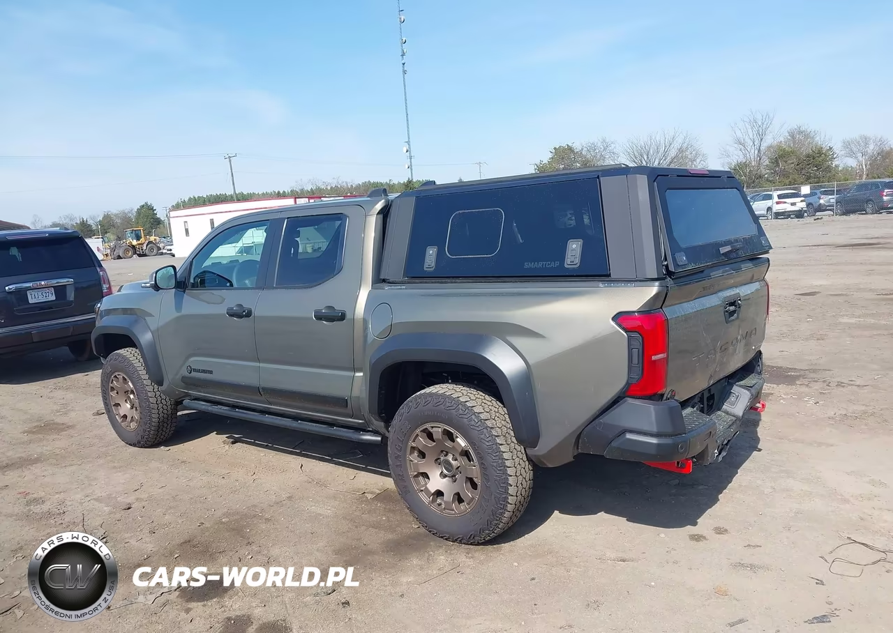 2025 Toyota Tacoma Hybrid Trailhunter VIN:3TYLC5LN9ST033916 - 3