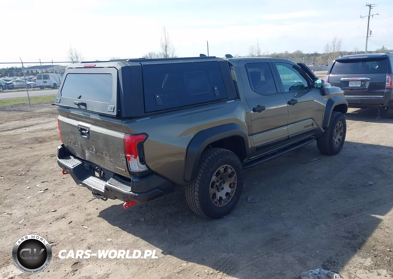 2025 Toyota Tacoma Hybrid Trailhunter VIN:3TYLC5LN9ST033916 - 4