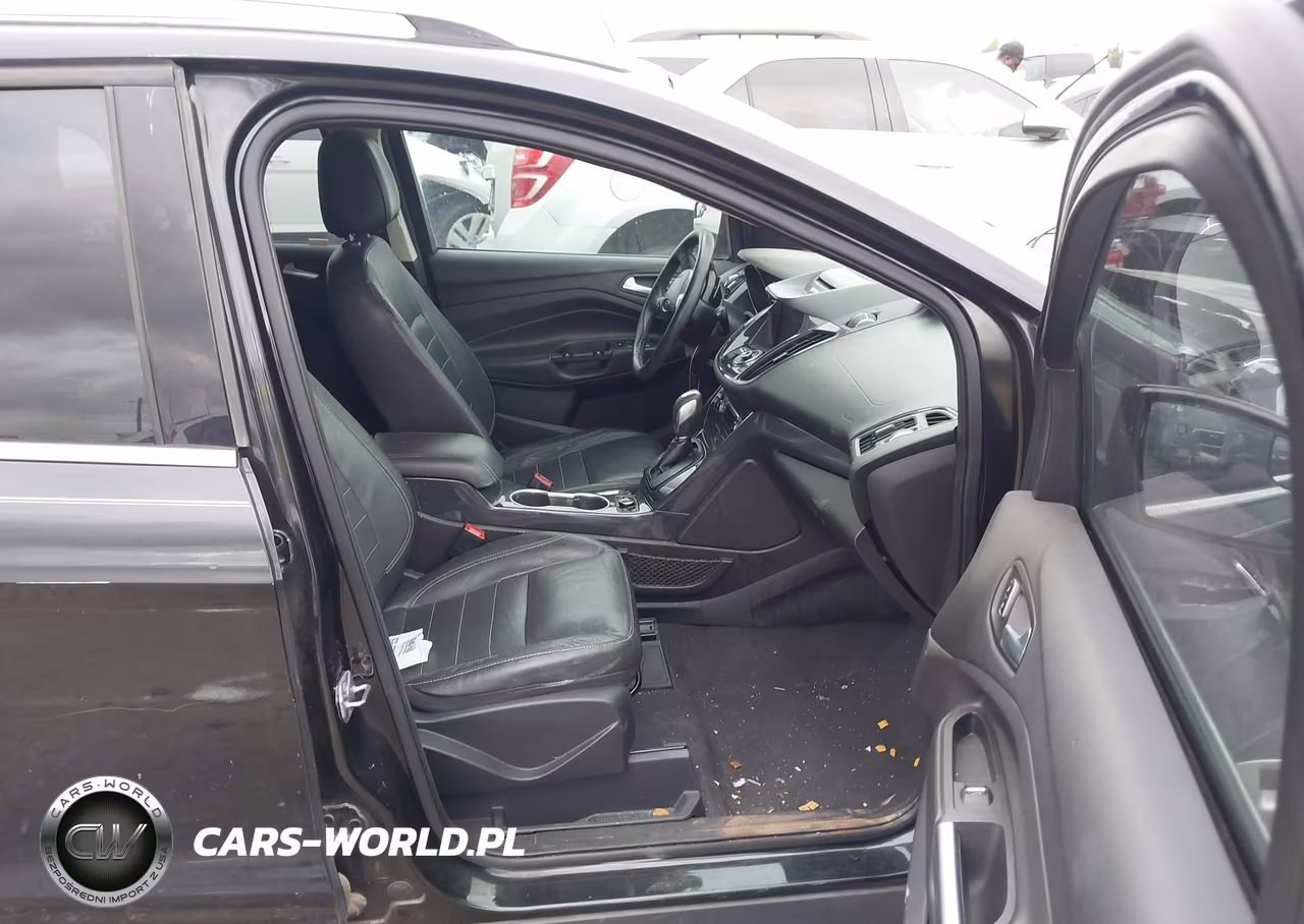 2014 Ford Escape Titanium VIN:1FMCU0J9XEUE12100 - 5