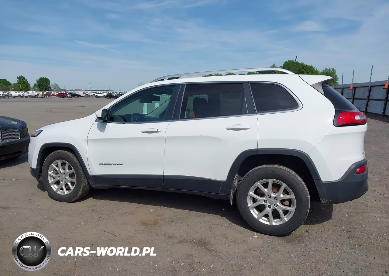2018 Jeep Cherokee Latitude Plus Fwd VIN:1C4PJLLB8JD540099 - 14
