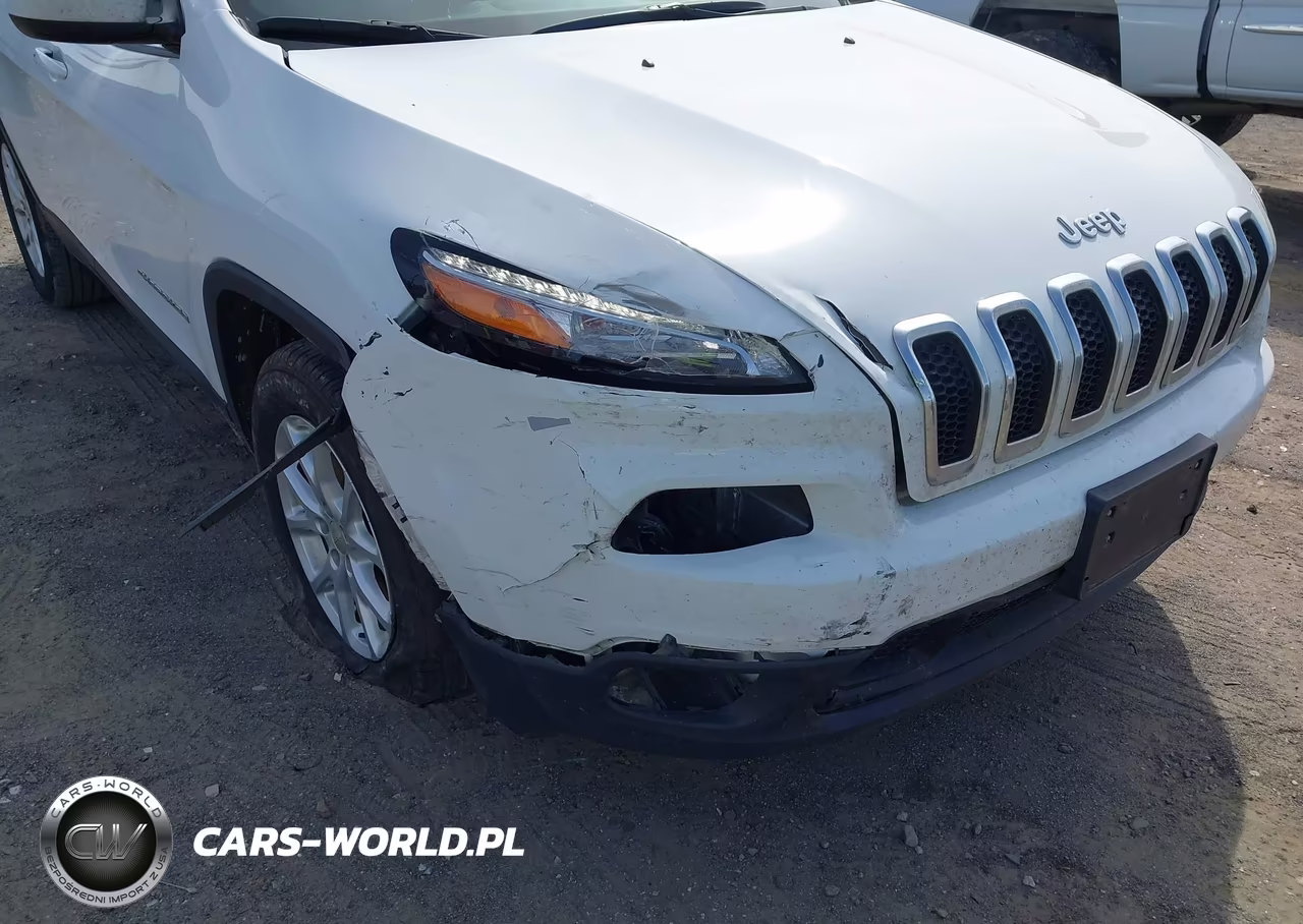 2018 Jeep Cherokee Latitude Plus Fwd VIN:1C4PJLLB8JD540099 - 6