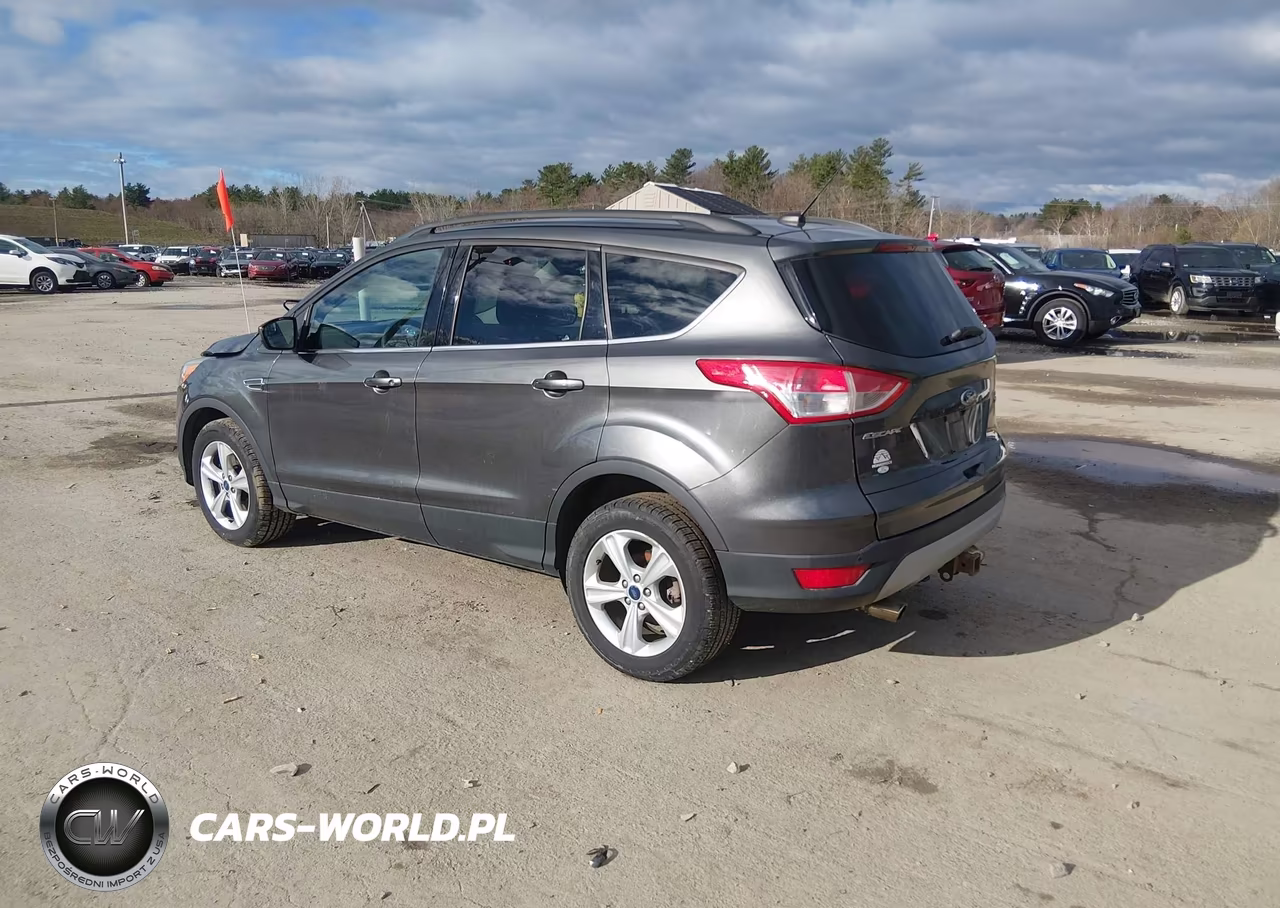 2015 Ford Escape Se VIN:1FMCU9G9XFUB53864 - 3