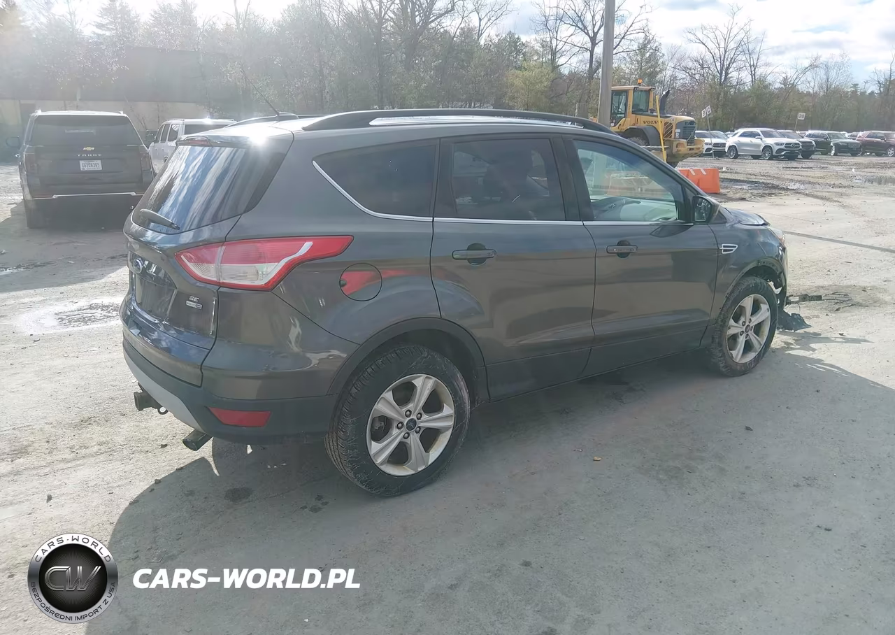 2015 Ford Escape Se VIN:1FMCU9G9XFUB53864 - 4