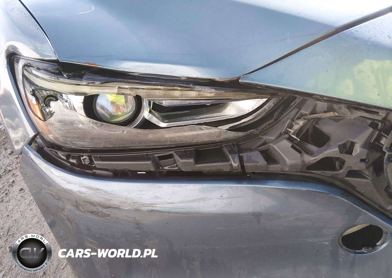 2018 Mazda Mazda6 Touring VIN:JM1GL1VM7J1311816 - 19