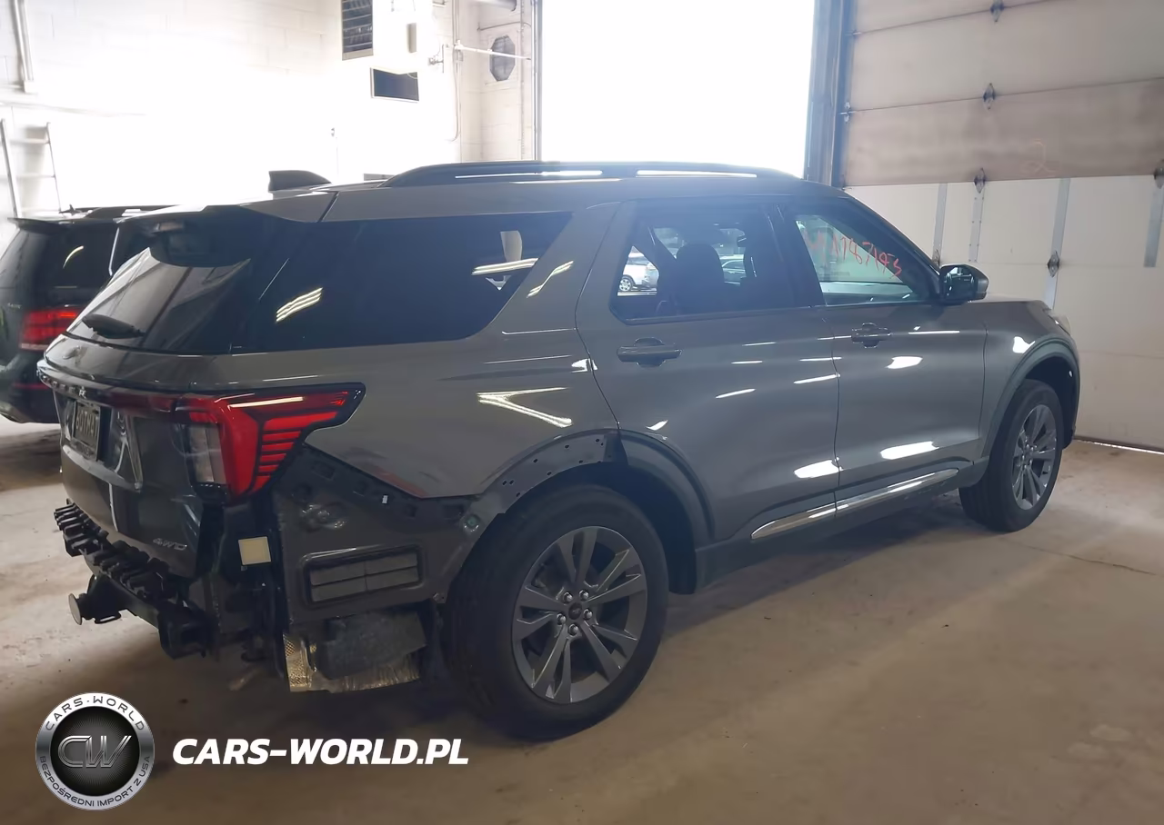 2025 Ford Explorer Active VIN:1FMUK8DHXSGC27289 - 4