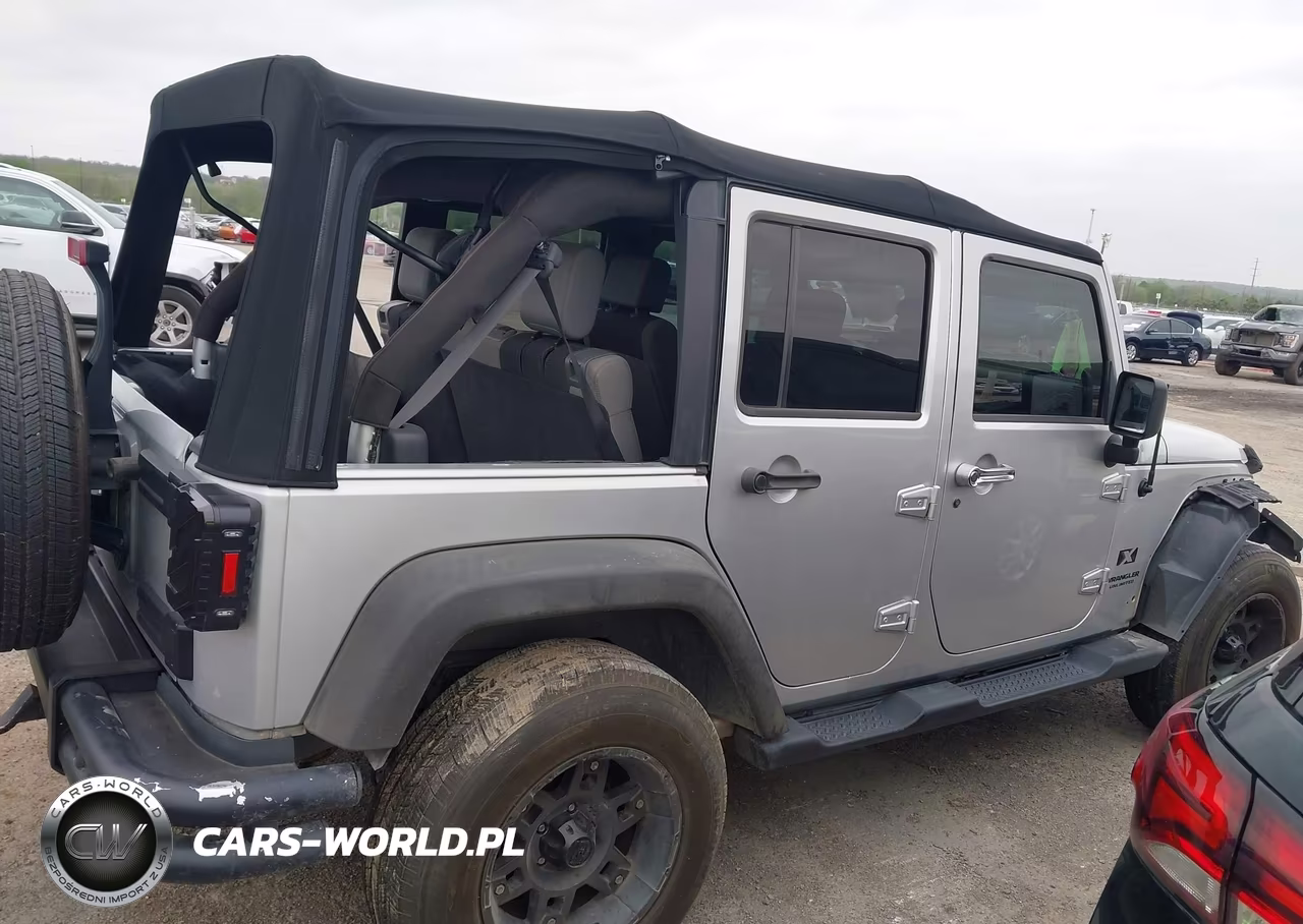 2007 Jeep Wrangler Unlimited X VIN:1J4GA39187L188679 - 12