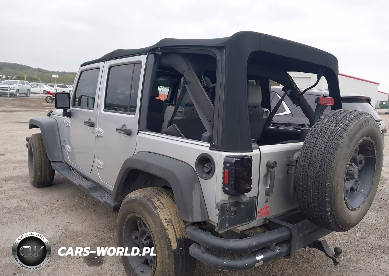 2007 Jeep Wrangler Unlimited X VIN:1J4GA39187L188679 - 3