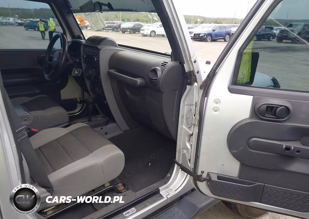 2007 Jeep Wrangler Unlimited X VIN:1J4GA39187L188679 - 5