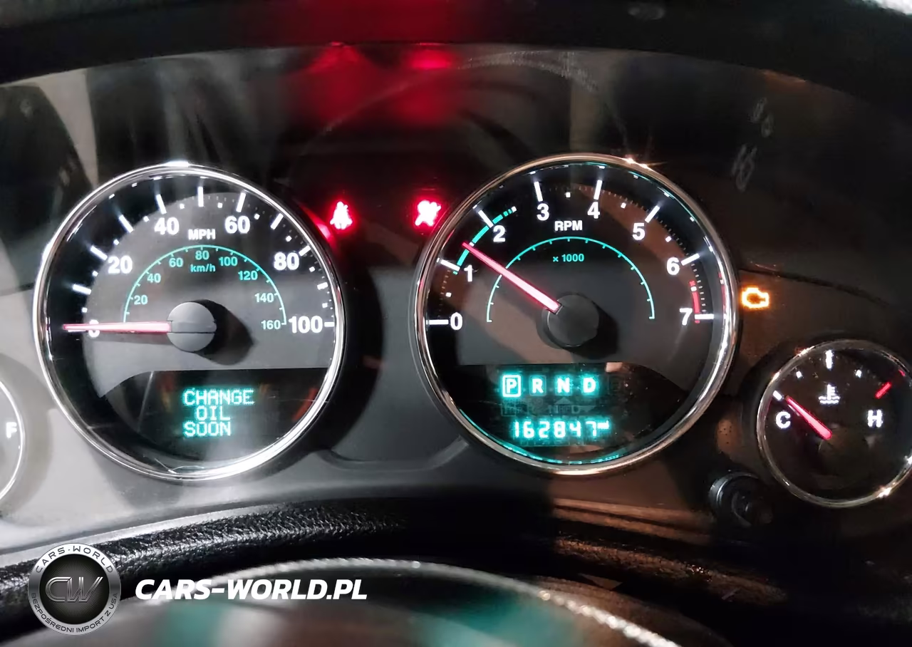 2017 Jeep Wrangler Unlimited Sahara 4X4 VIN:1C4BJWEG0HL739975 - 16