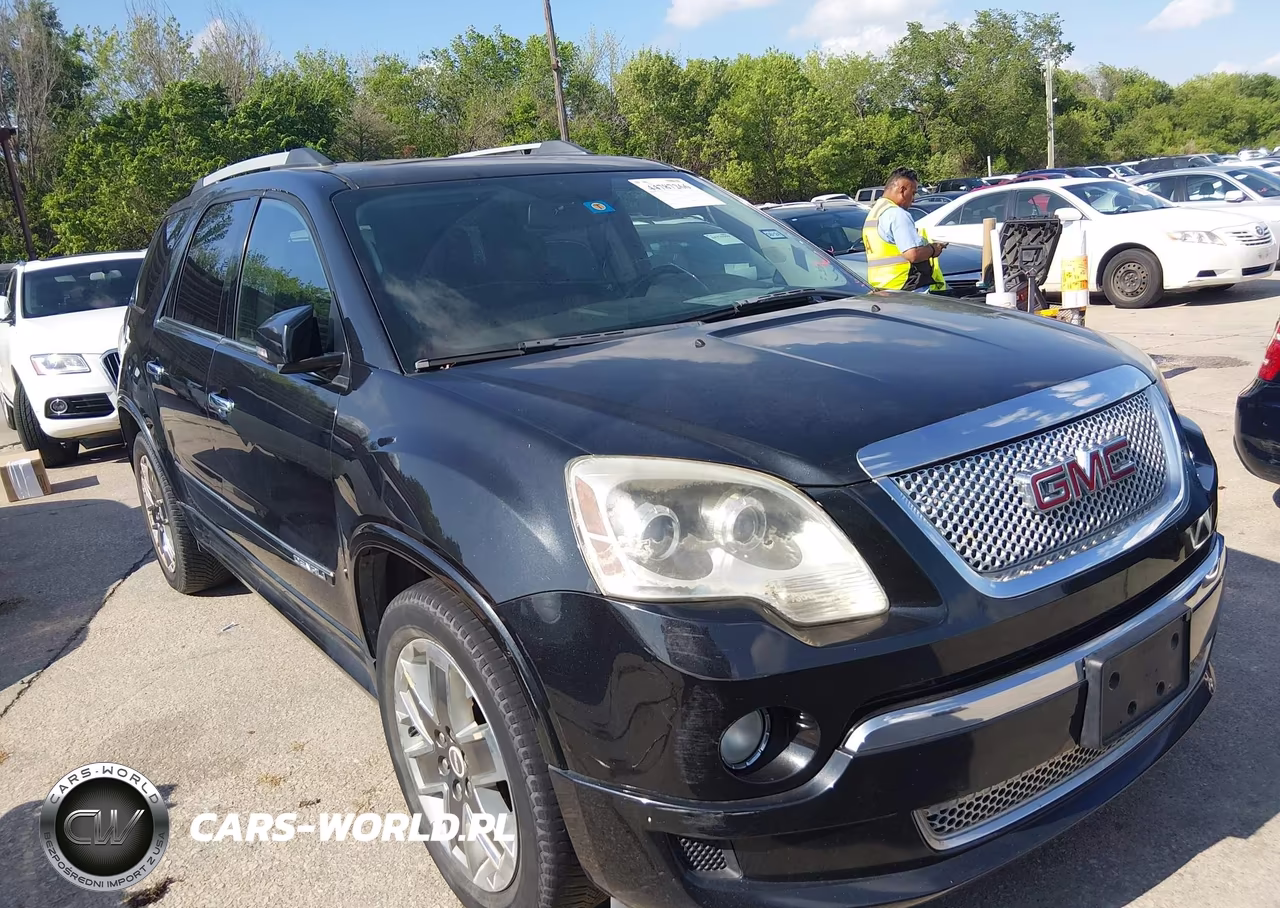 2011 GMC Acadia Denali