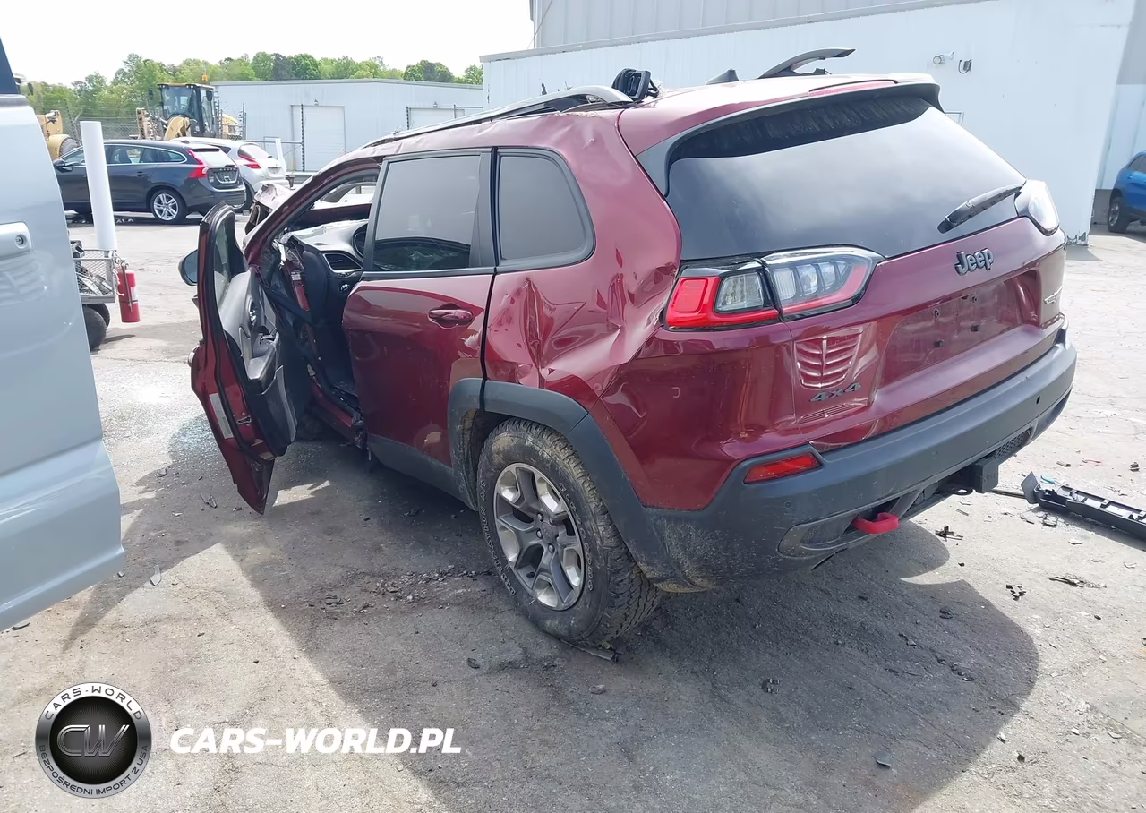 2019 Jeep Cherokee Trailhawk Elite 4X4 VIN:1C4PJMBN6KD153926 - 3