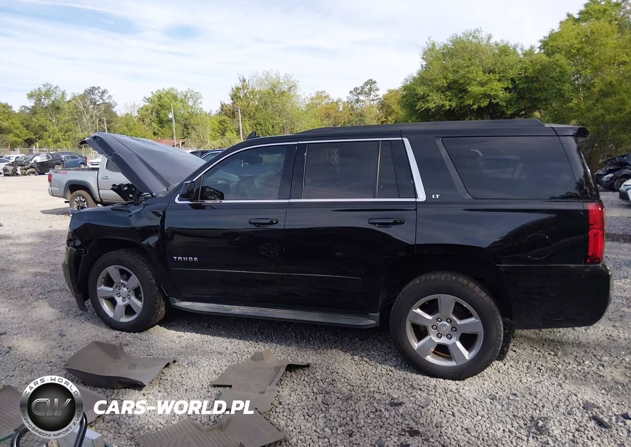 2019 Chevrolet Tahoe Lt VIN:1GNSCBKC0KR240268 - 14