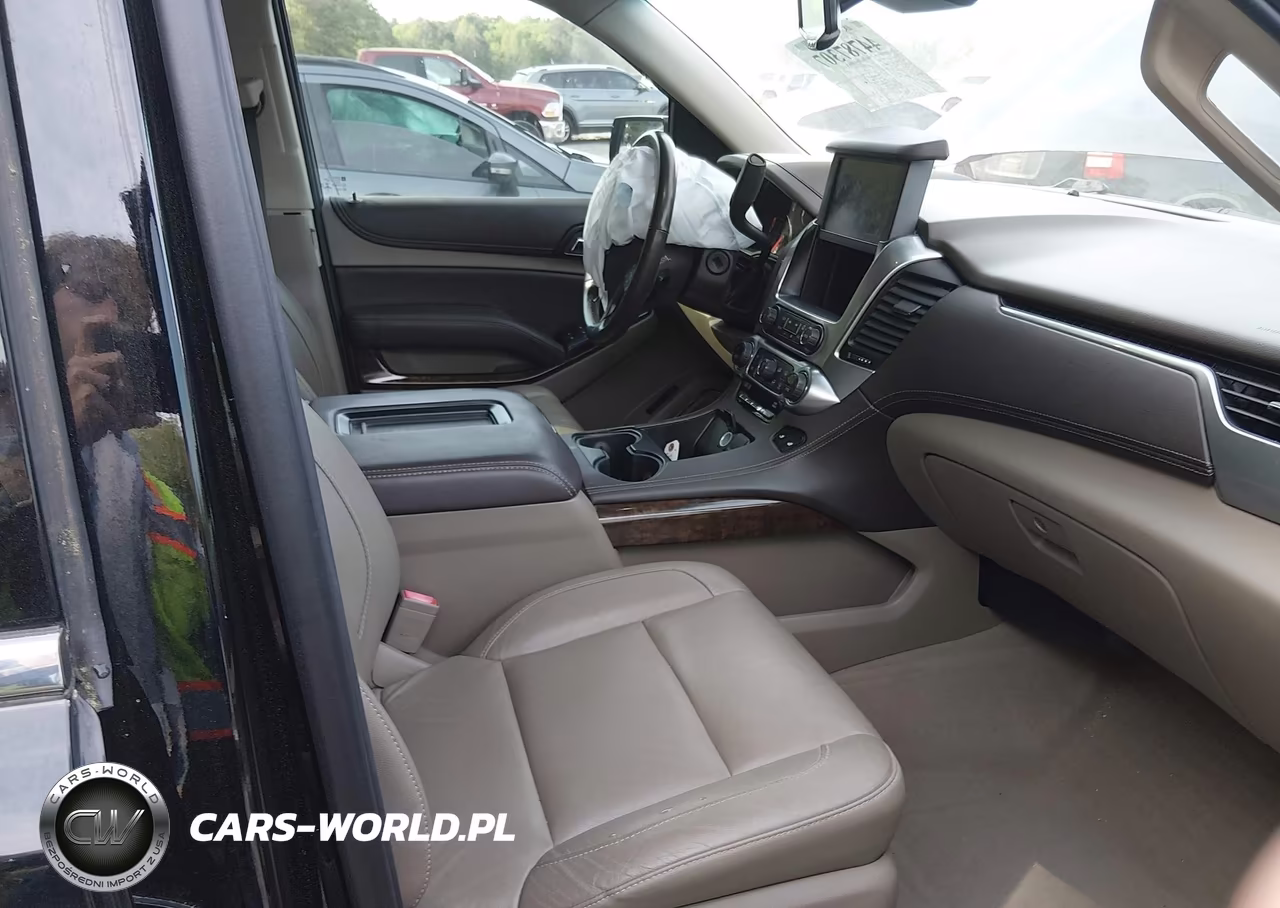 2019 Chevrolet Tahoe Lt VIN:1GNSCBKC0KR240268 - 5