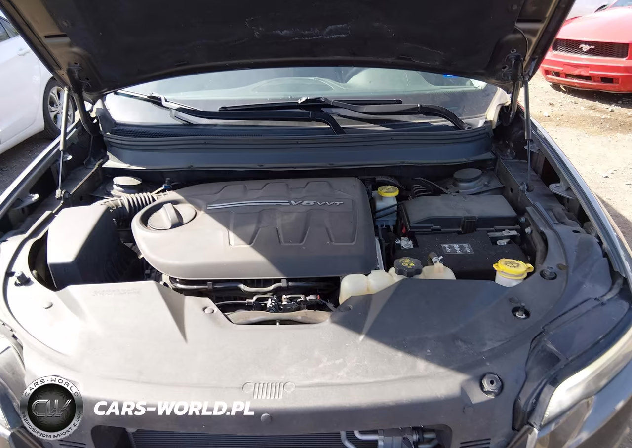 2019 Jeep Cherokee Altitude 4X4 VIN:1C4PJMLX0KD322547 - 10