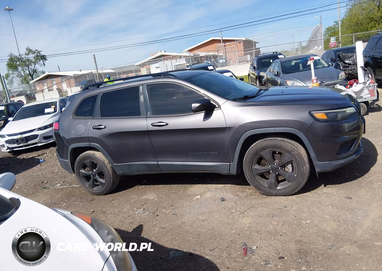 2019 Jeep Cherokee Altitude 4X4 VIN:1C4PJMLX0KD322547 - 13