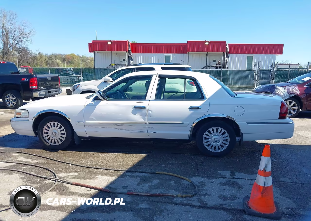 2007 Mercury Grand Marquis Ls VIN:2MEFM75VX7X629710 - 14