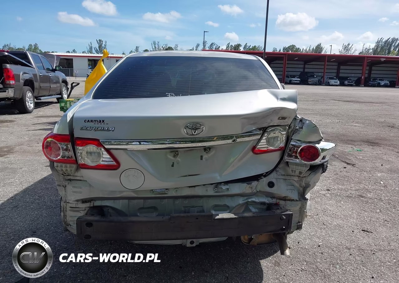 2013 Toyota Corolla Le VIN:5YFBU4EE3DP168865 - 17