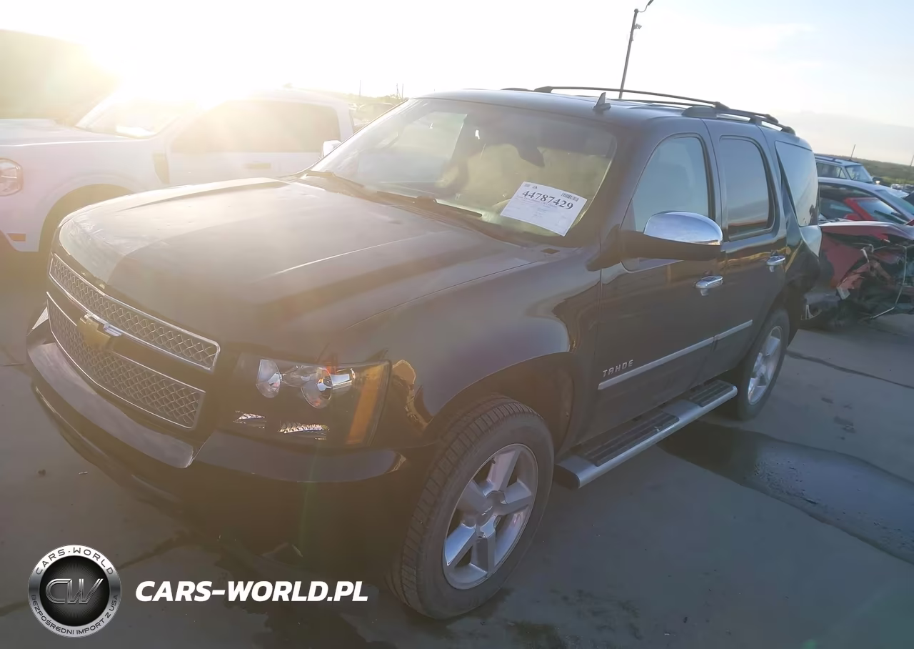 2014 Chevrolet Tahoe Ltz VIN:1GNSKCE09ER131581 - 2