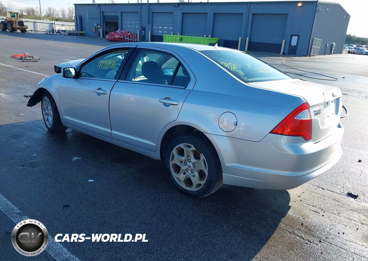 2011 Ford Fusion Se VIN:3FAHP0HA1BR165348 - 3