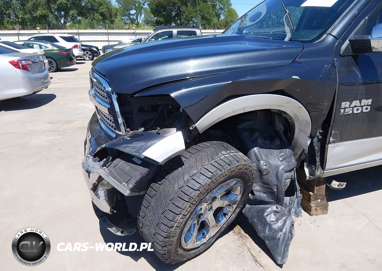 2018 Ram 1500 Laramie 4X4 5'7 Box VIN:1C6RR7NT0JS162474 - 18