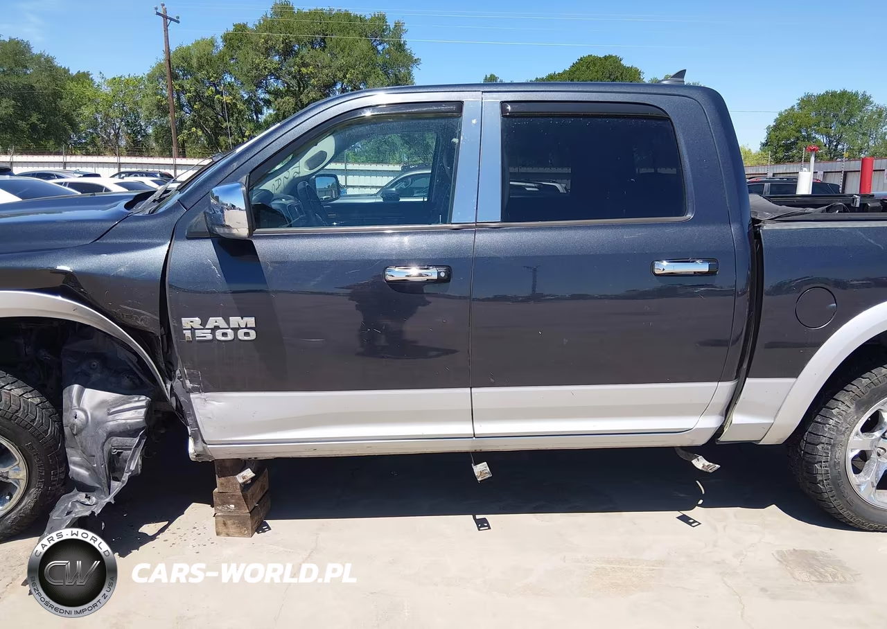 2018 Ram 1500 Laramie 4X4 5'7 Box VIN:1C6RR7NT0JS162474 - 19