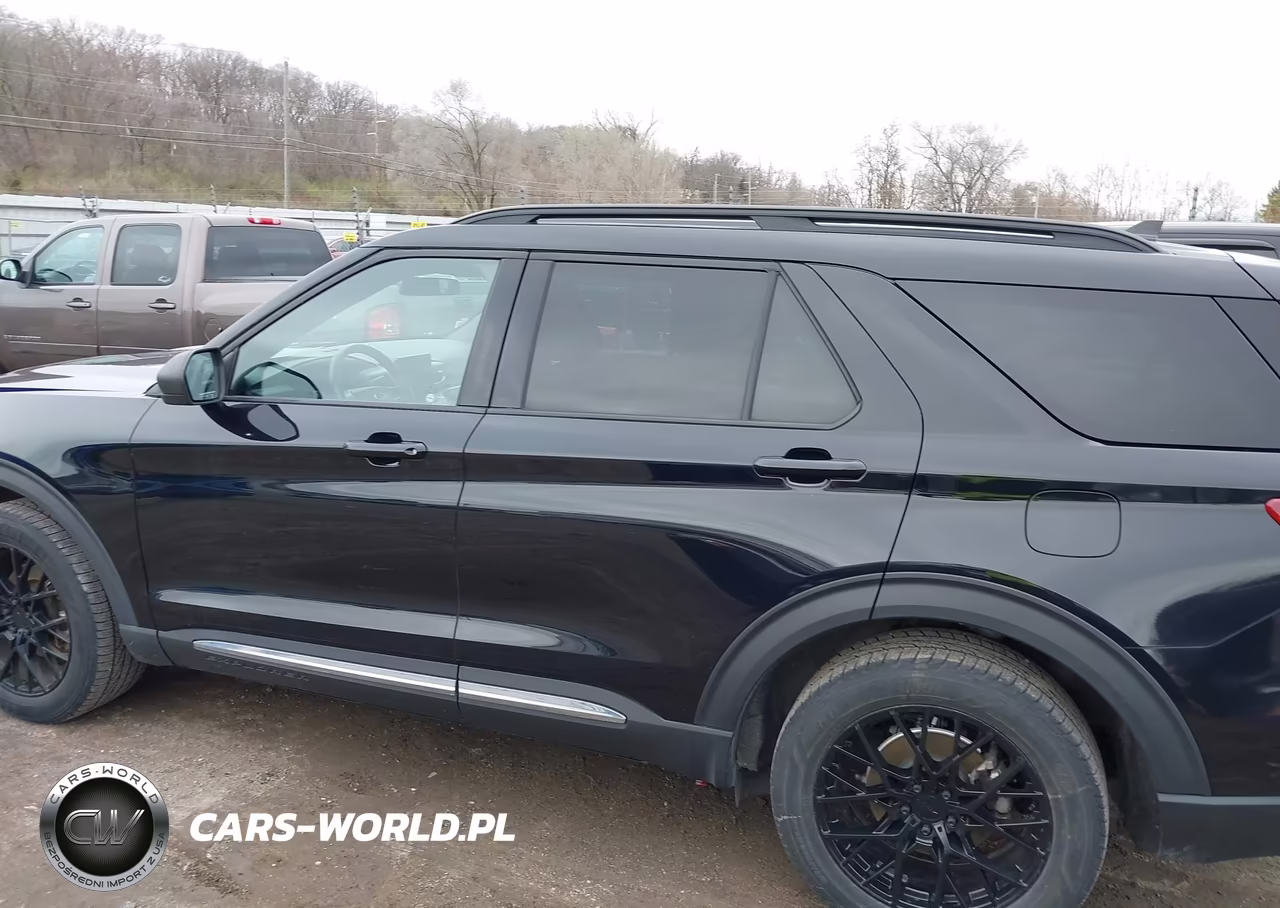 2020 Ford Explorer Xlt VIN:1FMSK8DH0LGB65765 - 14