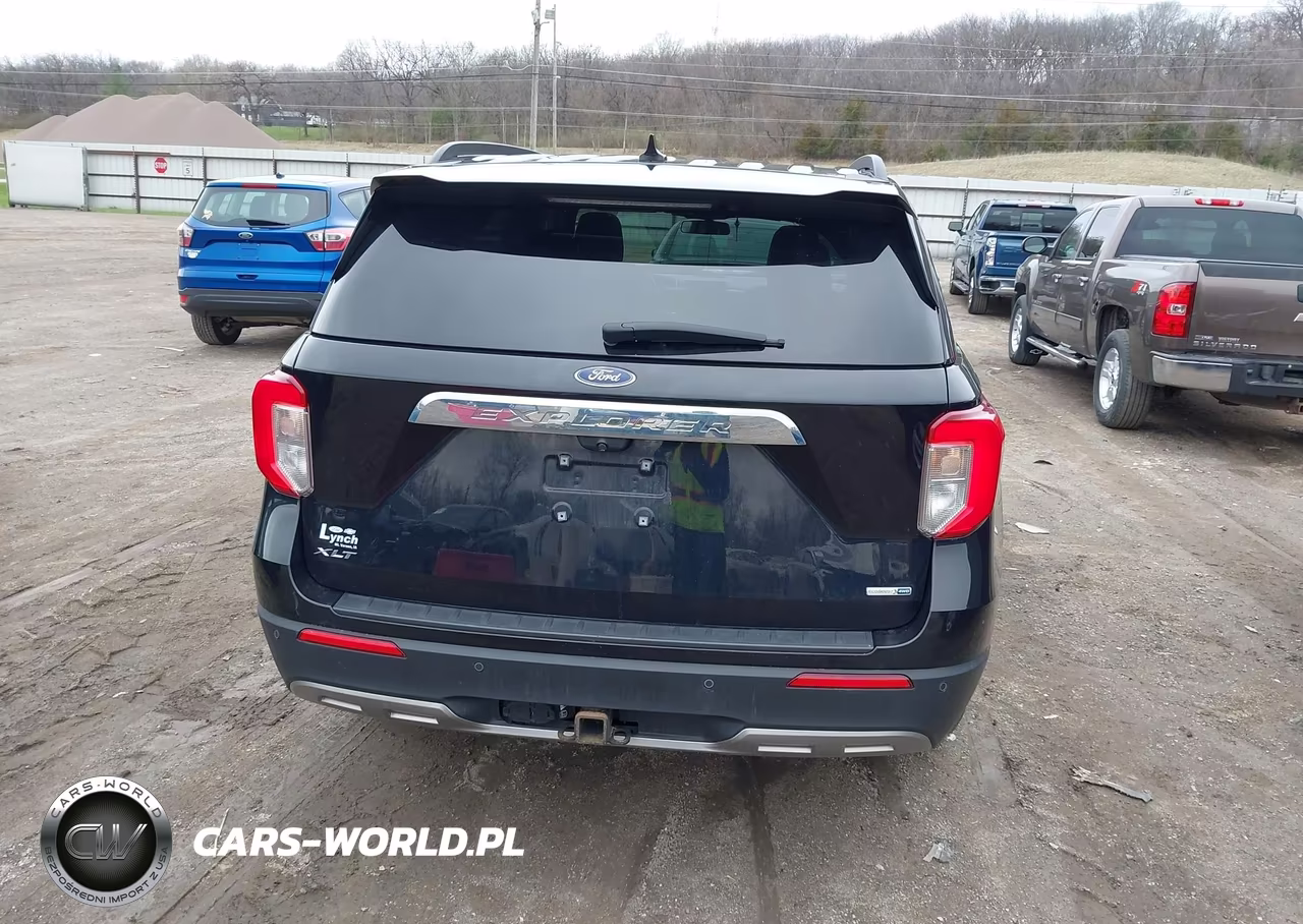 2020 Ford Explorer Xlt VIN:1FMSK8DH0LGB65765 - 16