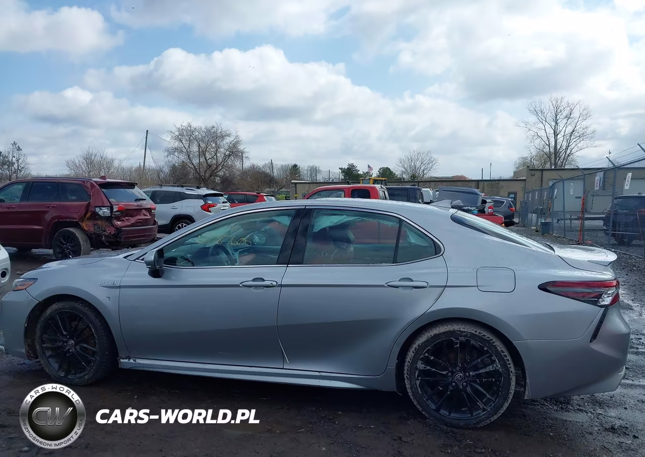 2021 Toyota Camry Xse Hybrid VIN:4T1K31AK8MU548165 - 14