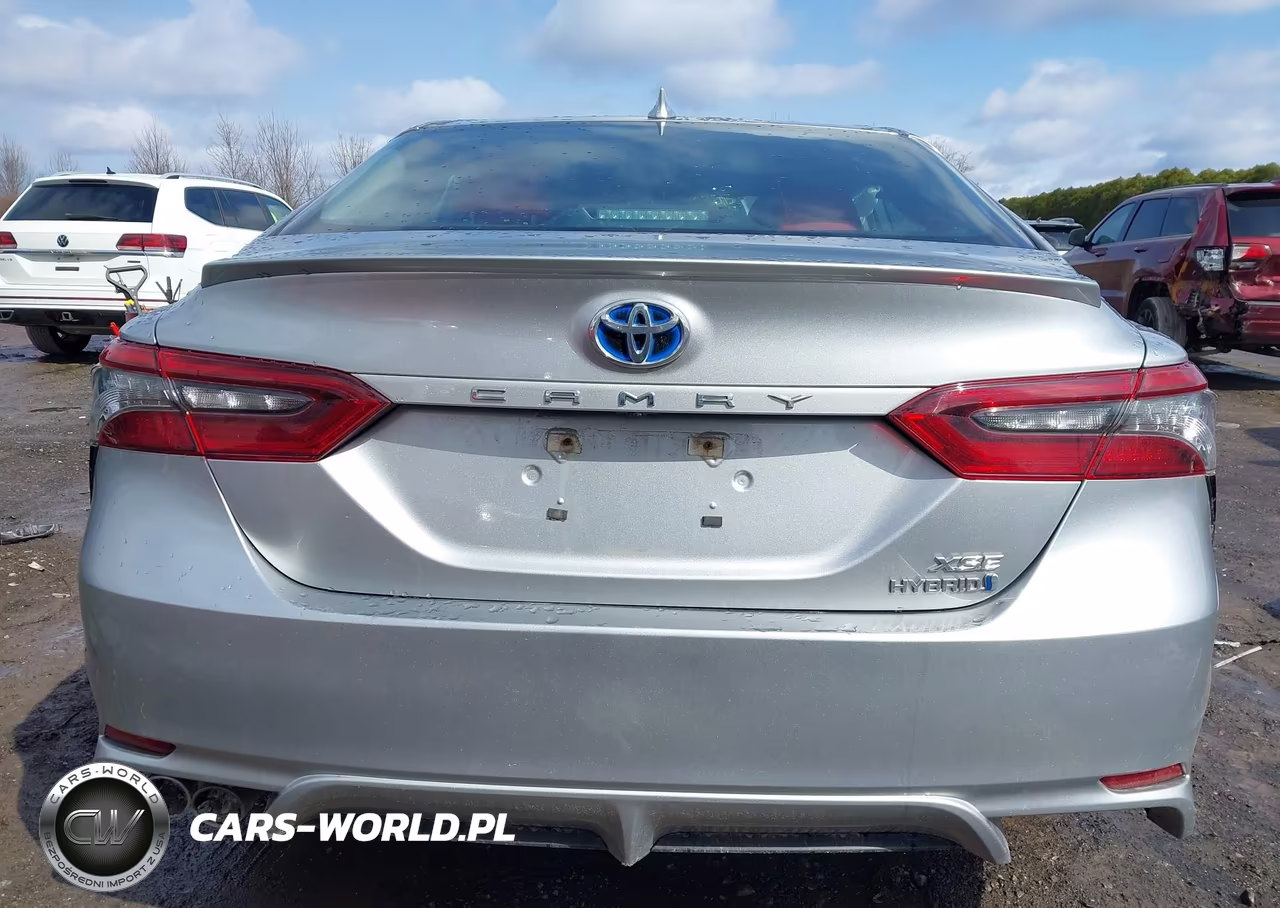 2021 Toyota Camry Xse Hybrid VIN:4T1K31AK8MU548165 - 16