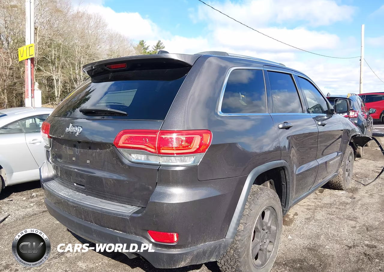 2015 Jeep Grand Cherokee Laredo VIN:1C4RJFAG7FC812342 - 4