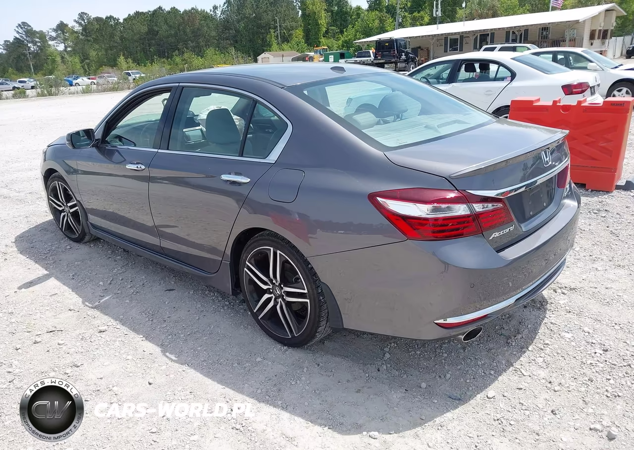 2017 Honda Accord Touring V6 VIN:1HGCR3F99HA027926 - 3