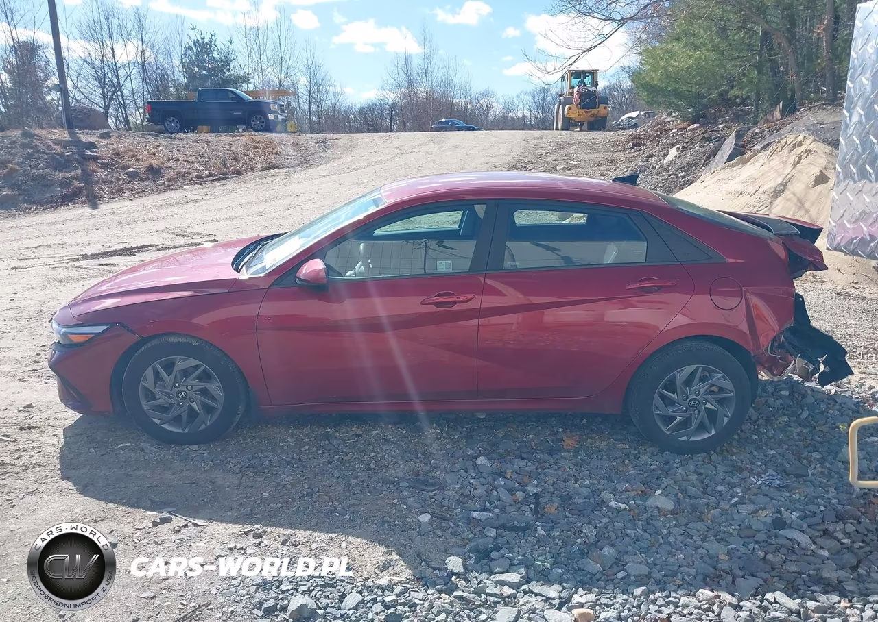 2024 Hyundai Elantra Sel VIN:KMHLM4DG0RU779062 - 15