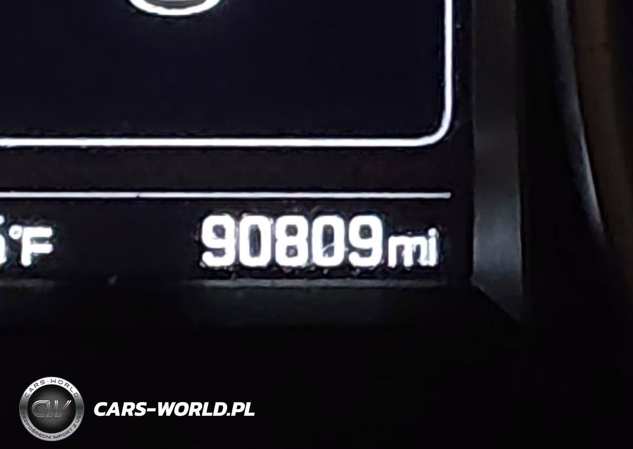 2018 Hyundai Santa Fe Sport 2.4L VIN:5XYZU3LB7JG533968 - 16