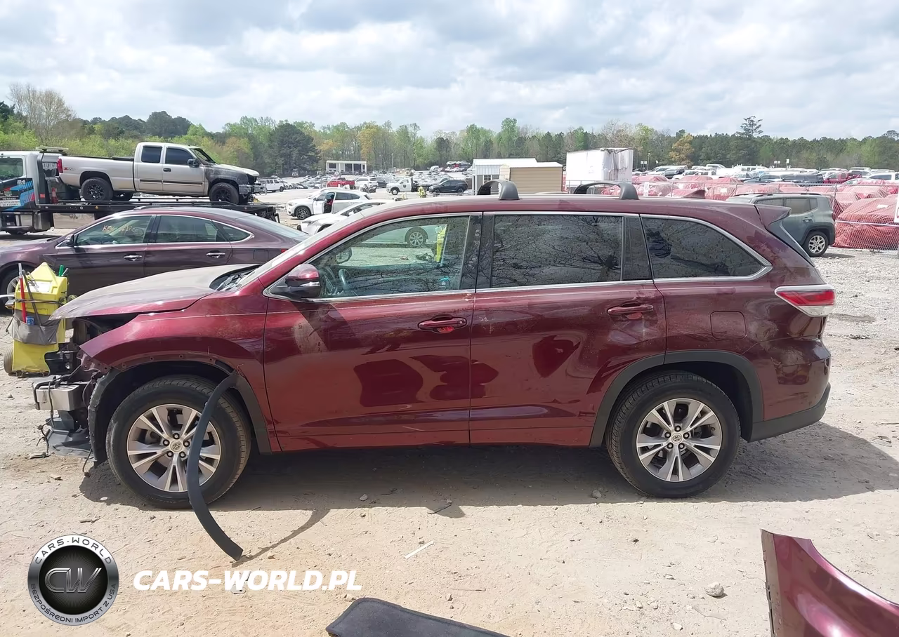 2014 Toyota Highlander Le Plus V6 VIN:5TDZKRFH3ES022887 - 15