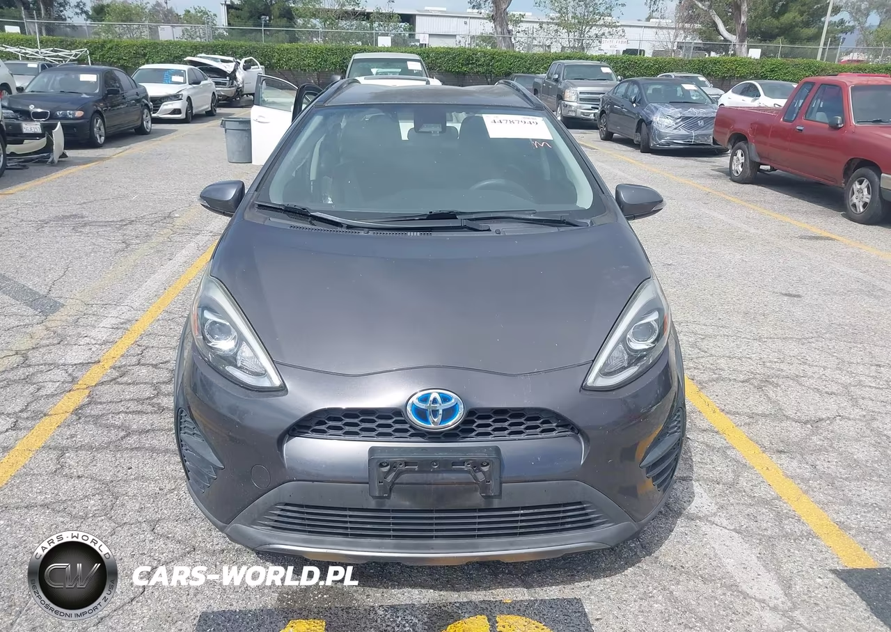 2019 Toyota Prius C L VIN:JTDKDTB38K1623241 - 12