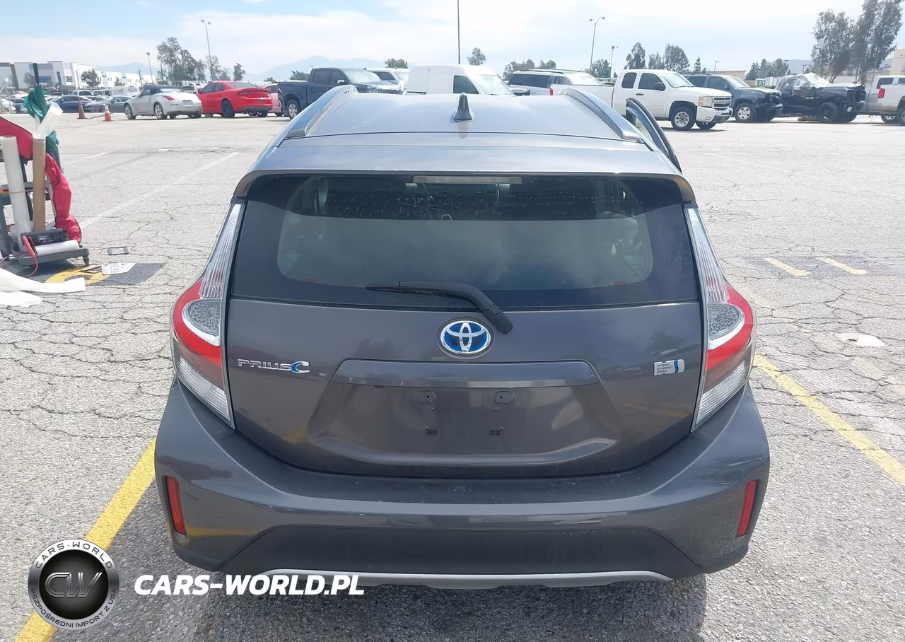 2019 Toyota Prius C L VIN:JTDKDTB38K1623241 - 16