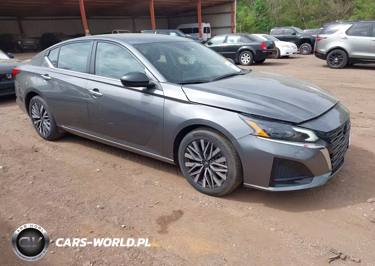 2025 Nissan Altima Sv Fwd