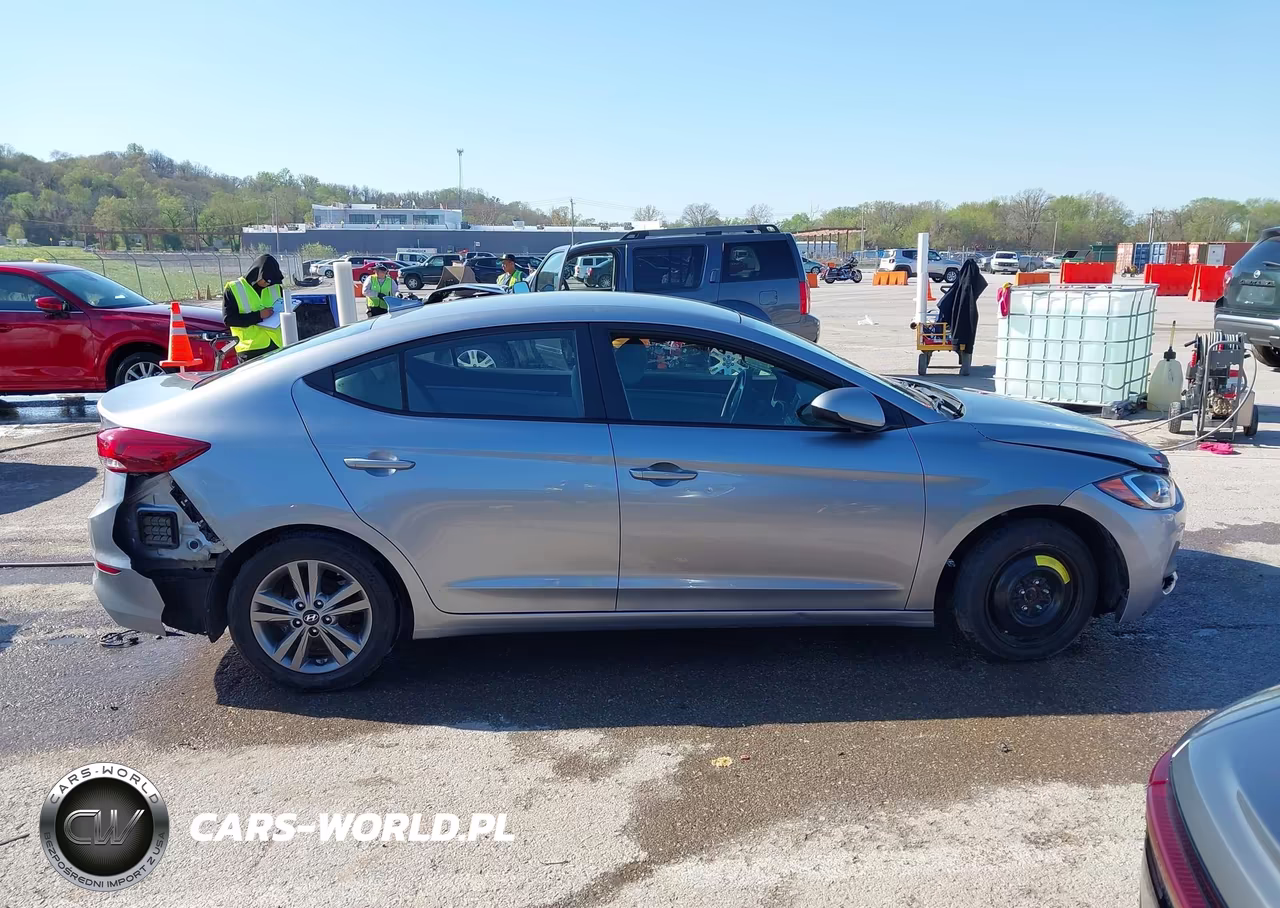 2017 Hyundai Elantra Se VIN:5NPD84LF0HH046766 - 12